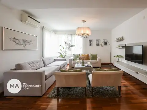 Casa en Venta con 4 cocheras