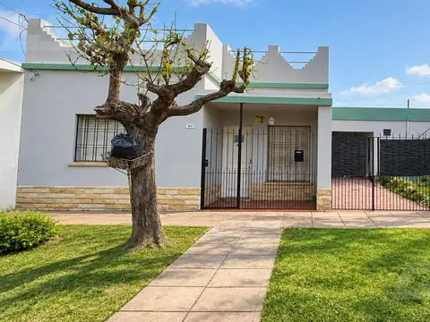 CASA | 4 AMBIENTES | LOCAL |  COCHERA | ITUZAINGÓ SUR