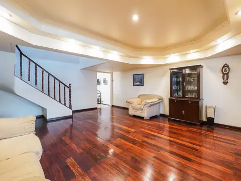 VENTA CASA LOTE PROPIO 6 AMBIENTES- VELEZ SARFIELD