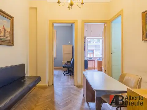 Oficina en Venta 70 años