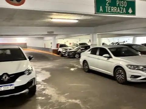 Garaje de 200 cocheras x rampa en la av. 9 de Julio
