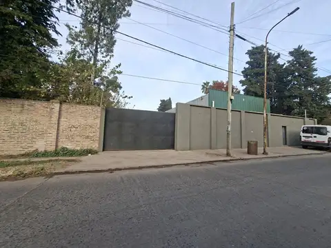 VENTA - GALPÓN 423 m2 CUBIERTOS - OPORTUNIDAD