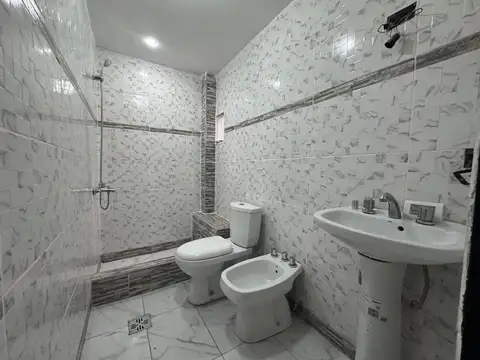 Depto Tipo Casa en Alquiler de 2 dormitorios