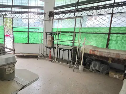 Local en Venta 76 años