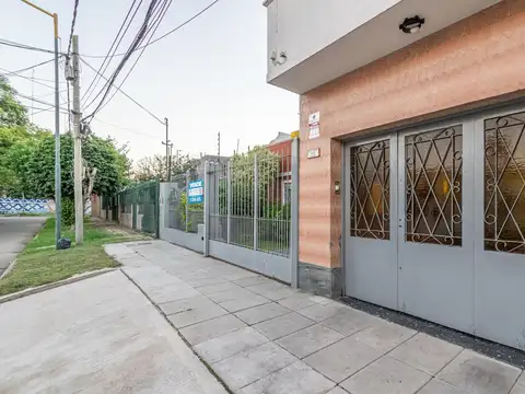 Almirante Brown  al 4500