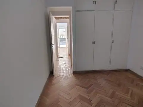 VENTA SEMIPISO 4 AMB PATIO DE 40M2 DEPCIA  PALERMO