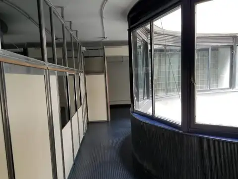 Oficinas o viviendas 115 metros en 1 planta entera divisible en Microcentro Florida cerca de Galeria