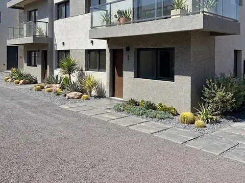 Duplex en Complejo Privado Plaza Rodeo, Guaymallén