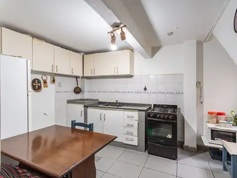 Depto Tipo Casa en Venta de 5 ambientes