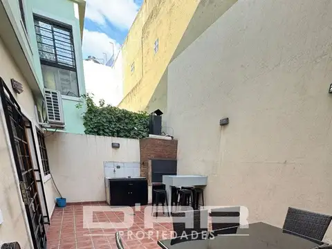 Depto Tipo Casa en Venta de 5 ambientes