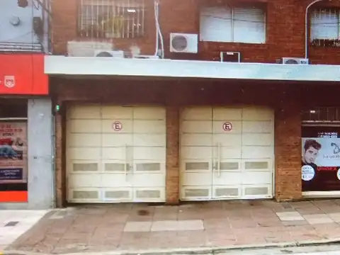 Cochera en venta en Quilmes