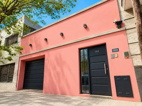 Venta casa 7 ambientes - Ramos Mejia