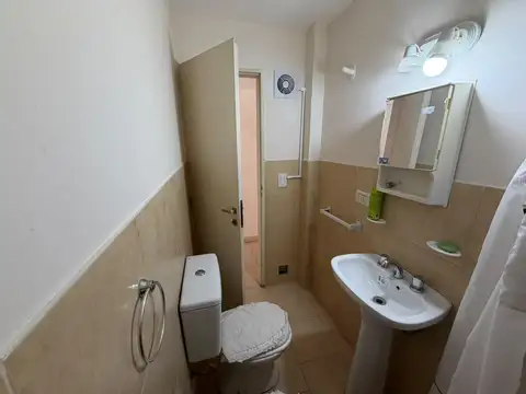 Depto Tipo Casa en Alquiler en Haedo, $ 500.000