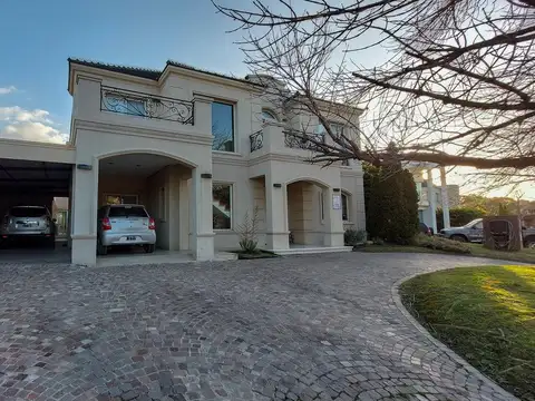 Colectora Oeste Ramal Escobar 900