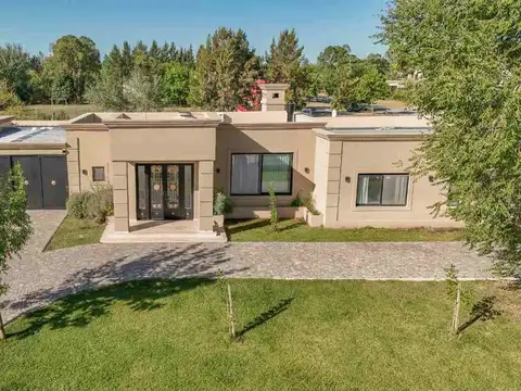 CASA EN VENTA FINCAS CHACRAS APTA CREDITO PILETA