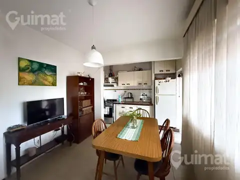 Casa con local en Villa Urquiza excelente ubicación