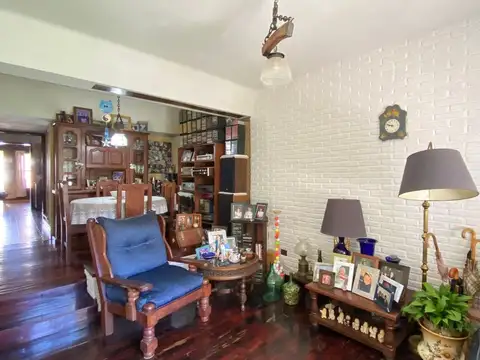 Casa 4 ambientes con 1 baño