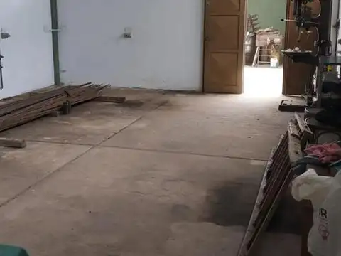 Galpon en Venta en Ituzaingó, USD 110.000