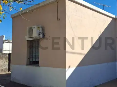 Avanthay 400, Piso 0