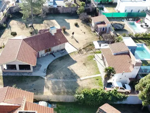 Casa en venta - Calle Fátima, Juana Koslay