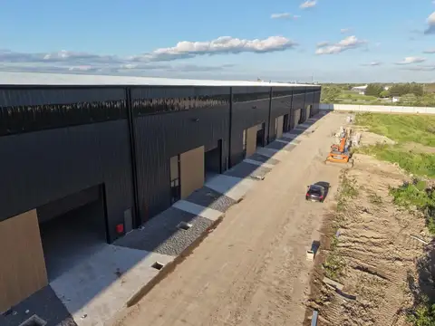GAPÓN EN VENTA PARQUE INDUSTRIAL 683 MTS2 PANAM. Y B. AYRE