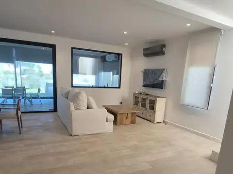 Casa en Alquiler de 3 dormitorios