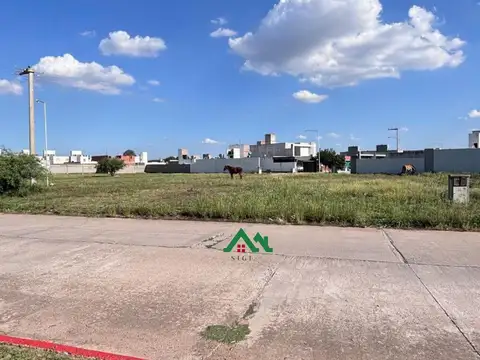 Terreno en venta 812m2 totales en Villa Maria Barrio Solares del Norte
