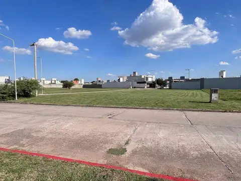 Terreno en Venta en Villa María, USD 105.000