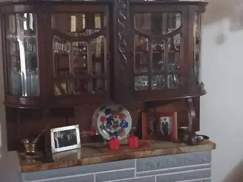 Casa en venta - 2 Dormitorios 1 Baño - 400Mts2 - La Plata