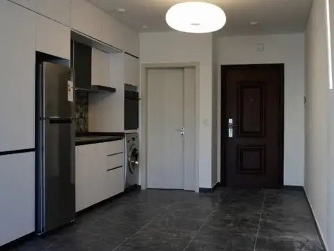 MONO AMBIENTE CON COCHERA  DE CALIDAD