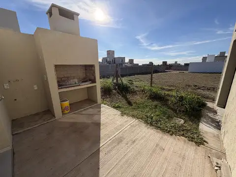 Casa en Venta al Oeste