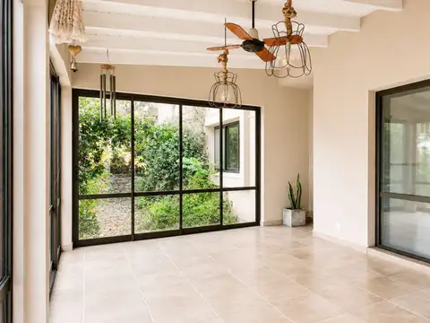 Casa en Alquiler de 3 dormitorios