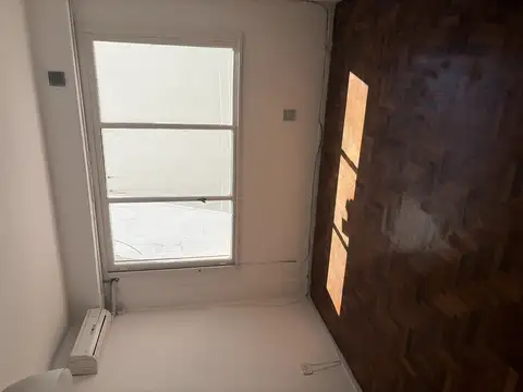 Paraguay 3600, Piso 1ro