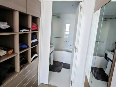 Departamento en Alquiler con 1 cocheras