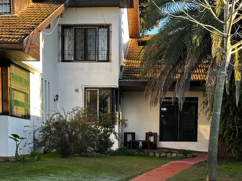 Casa en Alquiler de 3 dormitorios