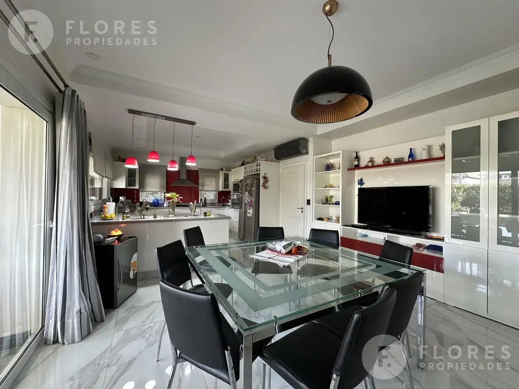 Casa en La Lomada De Pilar de 4 dormitorios