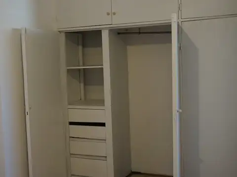 Departamento en Alquiler en Flores, $ 900.000
