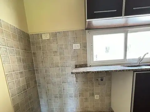 Depto Tipo Casa 2 ambientes con 1 baño