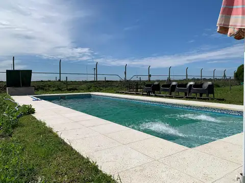 Casa en venta en barrio privado San Sebastián, Pilar, Área 8