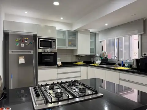 Depto Tipo Casa en Venta de 4 ambientes