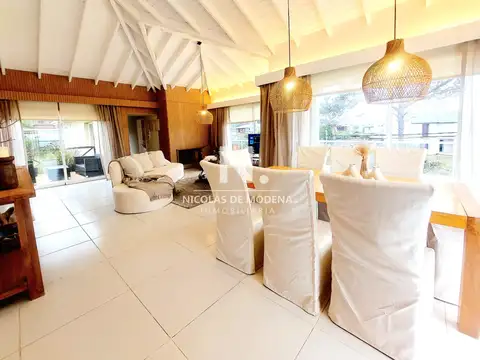 Casa en Alquiler Temporal en Montoya, USD 13.750