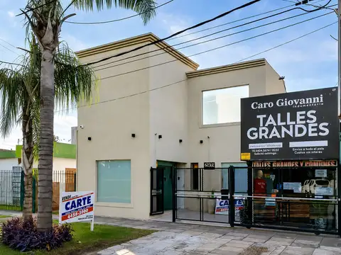 Castelar Norte - Sobre Av. Sarmiento - Oficina/local Comercial