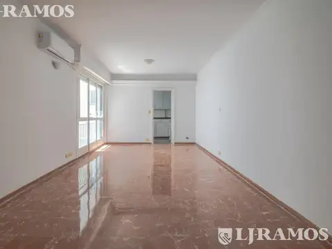 Azcuenaga 1000 . Alquiler. Sin muebles.