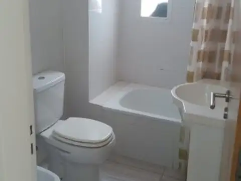 Departamento en Alquiler en Arroyito, $ 530.000