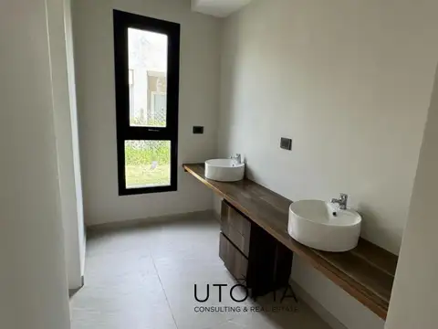 Casa en Alquiler al Norte
