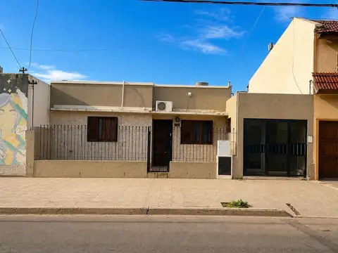 Casa + Oficina en Juan XXIII N 715