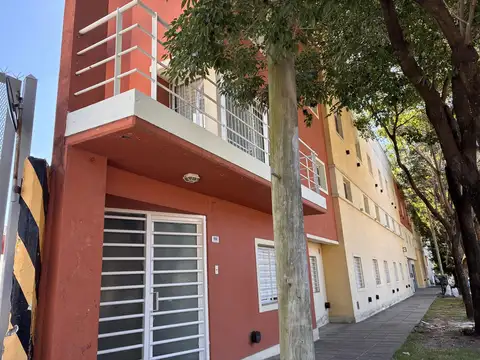 Alquiler departamento 3 ambientes luminoso con cochera y terraza