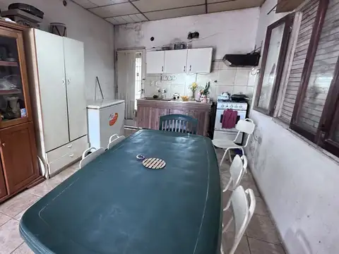 Casa 3 ambientes con 1 baño