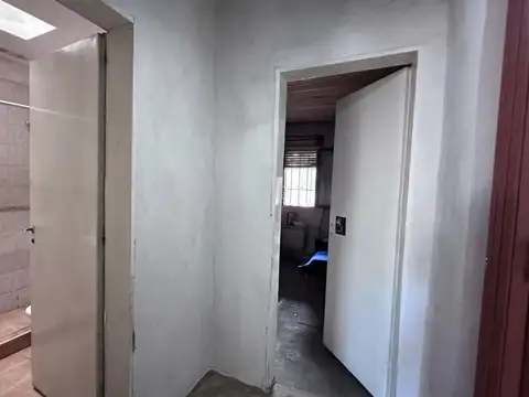 VENTA CASA 2 HAB COCHERA AMPLIO TERRENO
