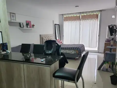 9 De Julio 2200, Piso 1